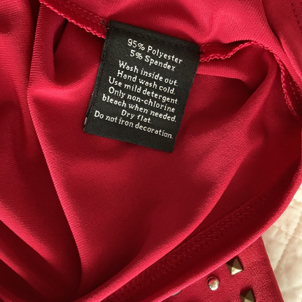 Fun and Sassy Raspberry Color Dress - Picture 4 of 5